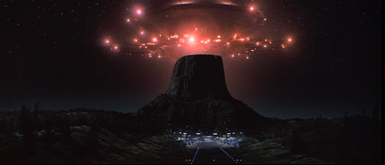 Close Encounters - The UFO rises over the tower