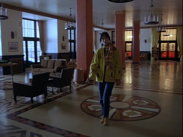 The Shining -Wendy crosses the lobby to the office